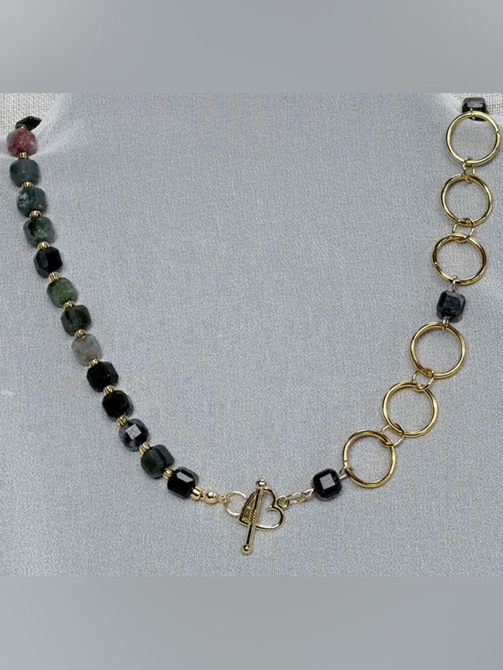 Asymmetrical Choker-Indian agate,gold tone rings.Heart toggle pendant.17”/44cm
